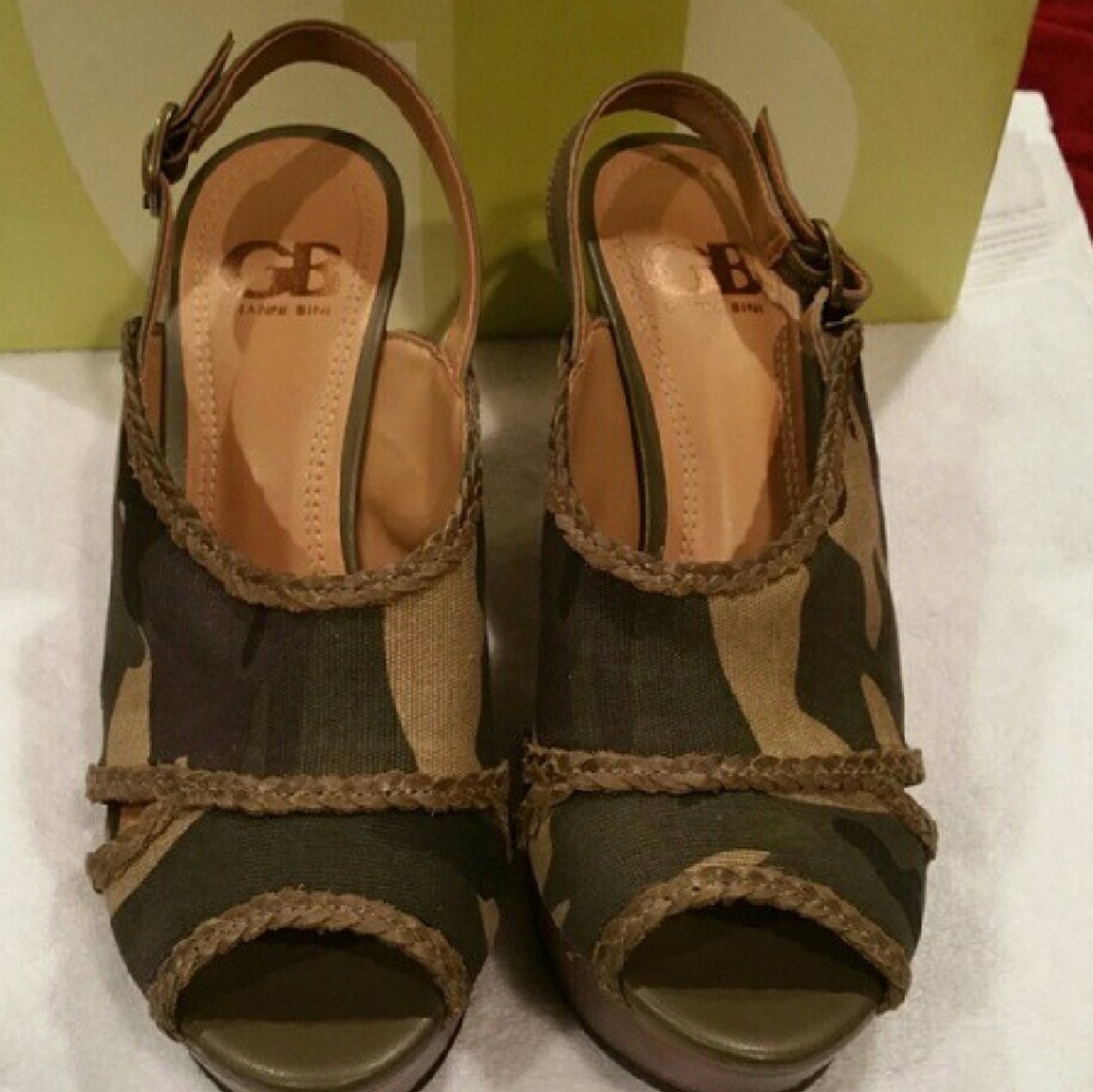 Gianni Binni Camoflauge Wedge Shoes